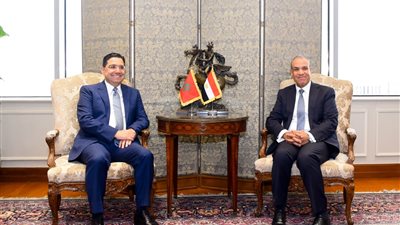 وزير الخارجية ونظيره المغربى يبحثان تعزيز العلاقات الثنائية