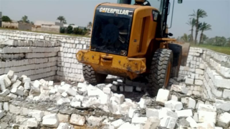 ازالة التعديات ببنى