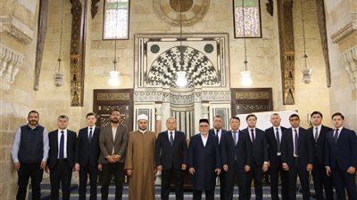 الأزهر الشريف يستقبل وفدًا أوزبكيًا رفيع المستوى للاطلاع على تراثه