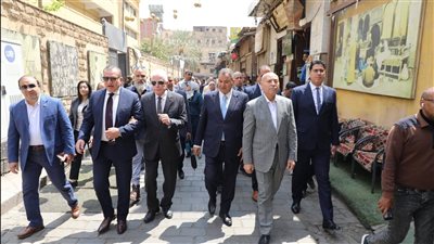 محافظ القاهرة ومستشار الرئيس يتفقدان مشروعات تطوير القاهرة التاريخية