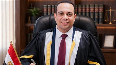 المستشار محمد عمر يصدر كتاب اتحاد الشاغلين.. لحل أزمات العقارات في مصر