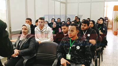 طلاب جامعة كفر الشيخ في زيارة إلى جهاز تنمية المشروعات