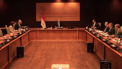 - وزير السياحة والآثار يترأس اجتماع مجلس إدارة المتحف القومي للحضارة