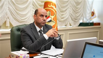 العمل: تدريب وتشغيل للشباب وحملات تفتيش وتوعية لتعزيز استقرار سوق العمل