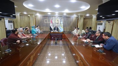 إجراء الدراسات الفنية لمشروع توصيل الغاز الطبيعي بكفرالشيخ