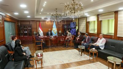 180 فريقًا لتنفيذ مبادرة 
