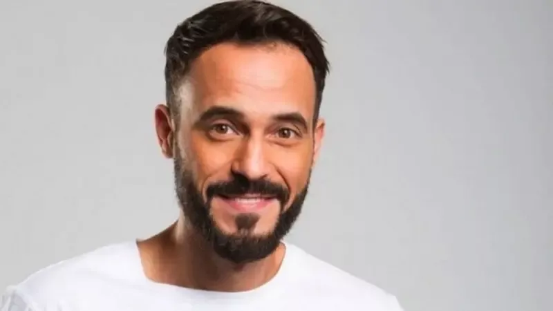الفنان يوسف الشريف