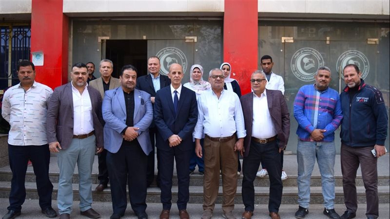 رئيس الجامعة يتفقد