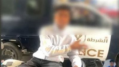الداخلية تكشف ملابسات واقعة إشارات مسيئة أمام سيارة شرطة بالقاهرة