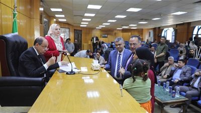 محافظ المنيا: تمهيد طرق 