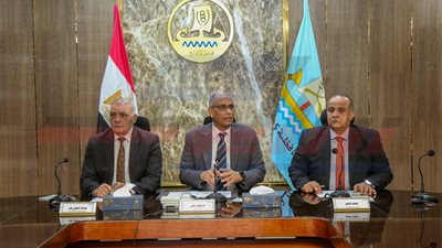 تطبيق التحول الرقمي الشامل وبنية معلوماتية موحدة بكفرالشيخ