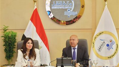 تنسيق بين النقل والإسكان لربط المدن الجديدة بوسائل النقل الجماعي