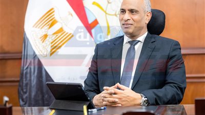 مكي: نظم المعلومات قدم أكثر من 290 ألف خدمة متنوعة بكفرالشيخ
