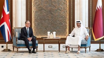 أمير قطر ورئيس الوزراء البريطاني يبحثان تطورات الأوضاع الإقليمية والدولية