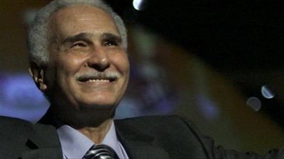 وزيرة الثقافة تطمئن على صحة الفنان القدير عبد الرحمن أبو زهرة وتتابع حالته