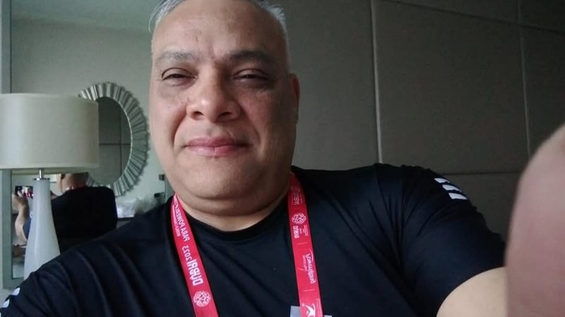 عبد المنعم صلاح بطل