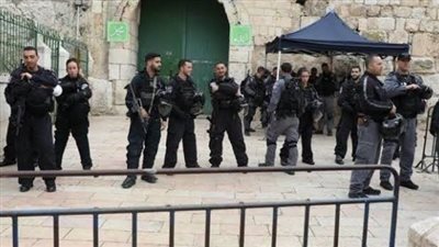 شرطة الاحتلال تعرقل حركة الفرق الكشفية في القدس وتزيل علم فلسطين من زيهم الرسمي