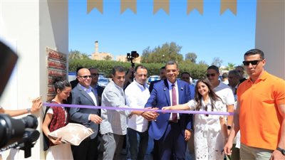 محافظ البحر الأحمر يفتتح معرض 