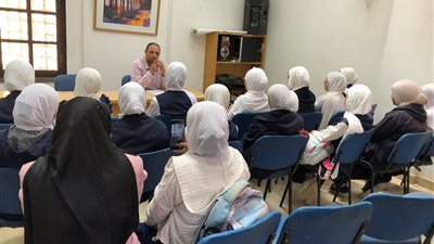 ثقافة البداري تناقش 