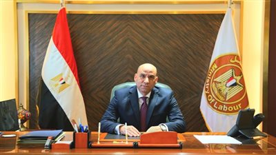 وزير العمل: التكامل والتنسيق بين إدارات المديريات لضمان كفاءة الأداء المؤسسي