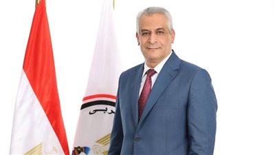 وزير الدولة للإنتاج الحربي يهنئ البابا تواضروس الثاني بعيد القيامة المجيد