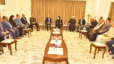 محافظ أسيوط يزور الكنائس والأديرة بالمراكز والأحياء للتهنئة بعيد القيامة المجيد