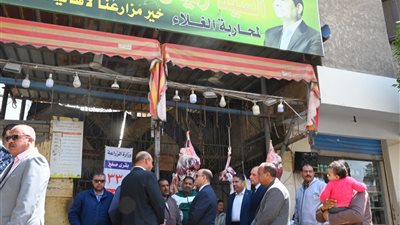 محافظ الغربية يتابع أعمال النظافة ورفع الإشغالات ويتفقد منفذ الزراعة بطنطا