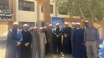 أمين (البحوث الإسلامية) يستهلّ زيارته للبحر الأحمر بجولة داخل لجان الفتوى