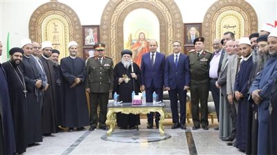 لليوم الثاني.. كدواني يواصل جولاته للتهنئة بعيد القيامة ويؤكد: المنيا نموذج في الترابط واللُحمة الوطنية