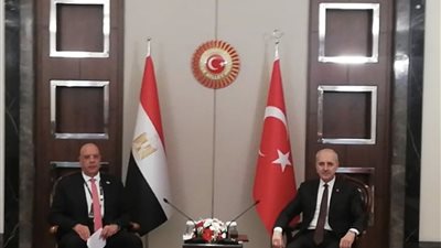 رئيس مجلس النواب يلتقي رئيس الجمعية الوطنية التركية