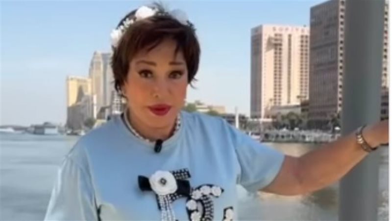 الفنانة لبلبة 