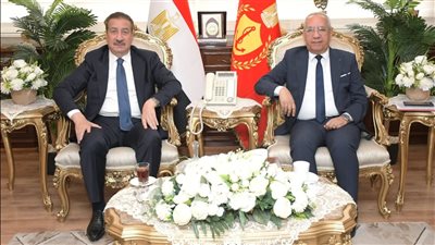 محافظ بورسعيد يعلن إنشاء مقر لأتوبيسات شرق الدلتا ببورفؤاد استجابة لمطالب الأهالي