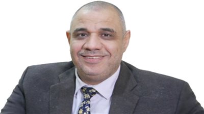 منير أديب: الجماعات الدينية تتبنى وجهين.. من العمل الدعوي إلى العنف المسلح 