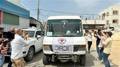 قوات الاحتلال تفرج عن 12 معتقلا فلسطينيا من قطاع غزة