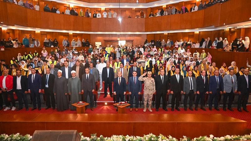 محافظ الغربية خلال