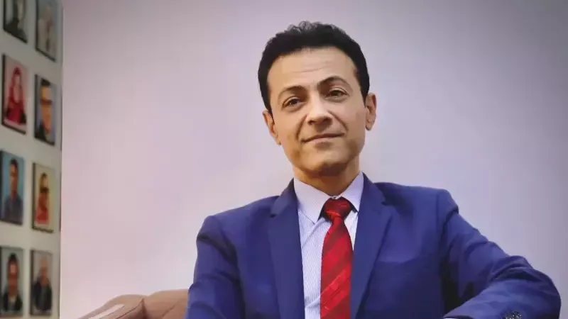 الإعلامي الدكتور
