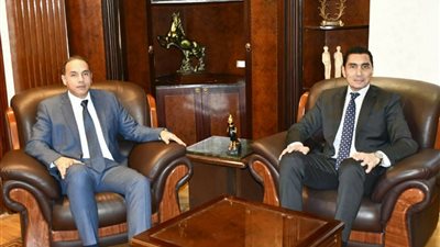 وزير الشباب يبحث مع رئيس هيئة الرقابة المالية تعزيز أطر التعاون المشترك