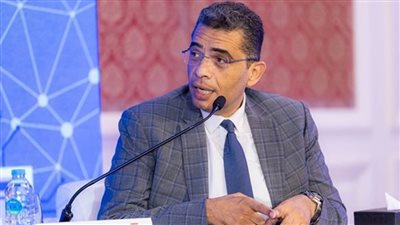محافظ البحر الأحمر يوجه بمتابعة منظومة الحماية من مخاطر السيول بسفاجا