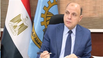 محافظ الغربية يناقش الملفات الحيوية واستكمال المشروعات الخدمية