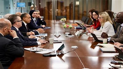 نائب رئيس الوزراء للشئون الاقتصادية يلتقي مدير العمليات بالبنك الدولي