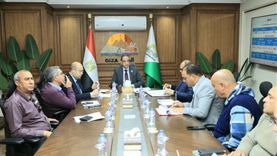 محافظ الجيزة يتابع خطط العمل ونسب إنجاز المشروعات بمدينة الحوامدية 
