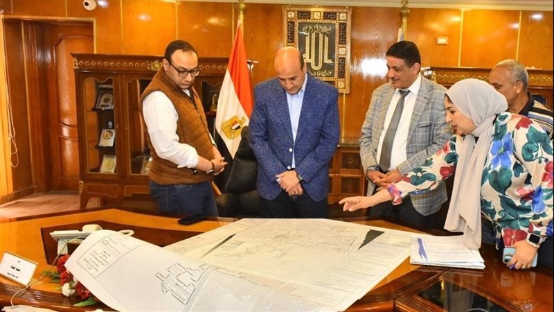 محافظ أسيوط يعتمد