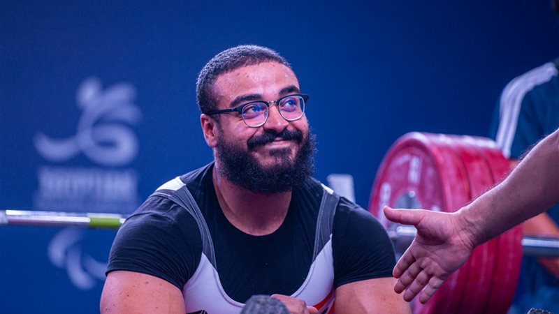 حسن العطار بطل رفع