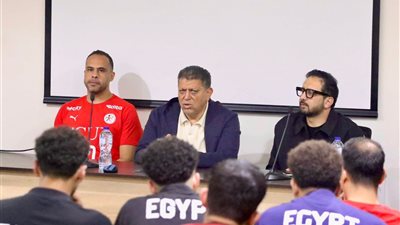 رئيس اتحاد اليد يهنئ منتخب 2008 ببرونزية البحر المتوسط