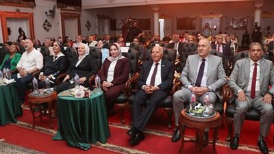 نقيب المعلمين يشهد حفل إطلاق رقمنة المعاهد القومية