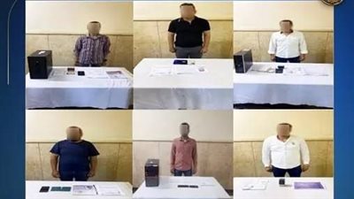 ضبط القائم على إدارة شركة لإلحاق العمالة بالخارج بدون ترخيص 