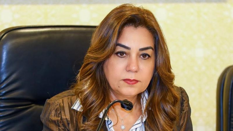  الدكتورة منال عوض
