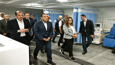 رئيس الوزراء يتفقد مبني الغسيل الكلوي الجديد بمستشفى العريش العام