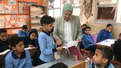  جولات مفاجئة لمدير تعليم القاهرة لتعزيز الانضباط ومتابعة الأداء داخل المدارس