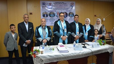 مناقشة رسالة ماجستير حول دور العلاقات العامة الرقمية بجامعة أسوان